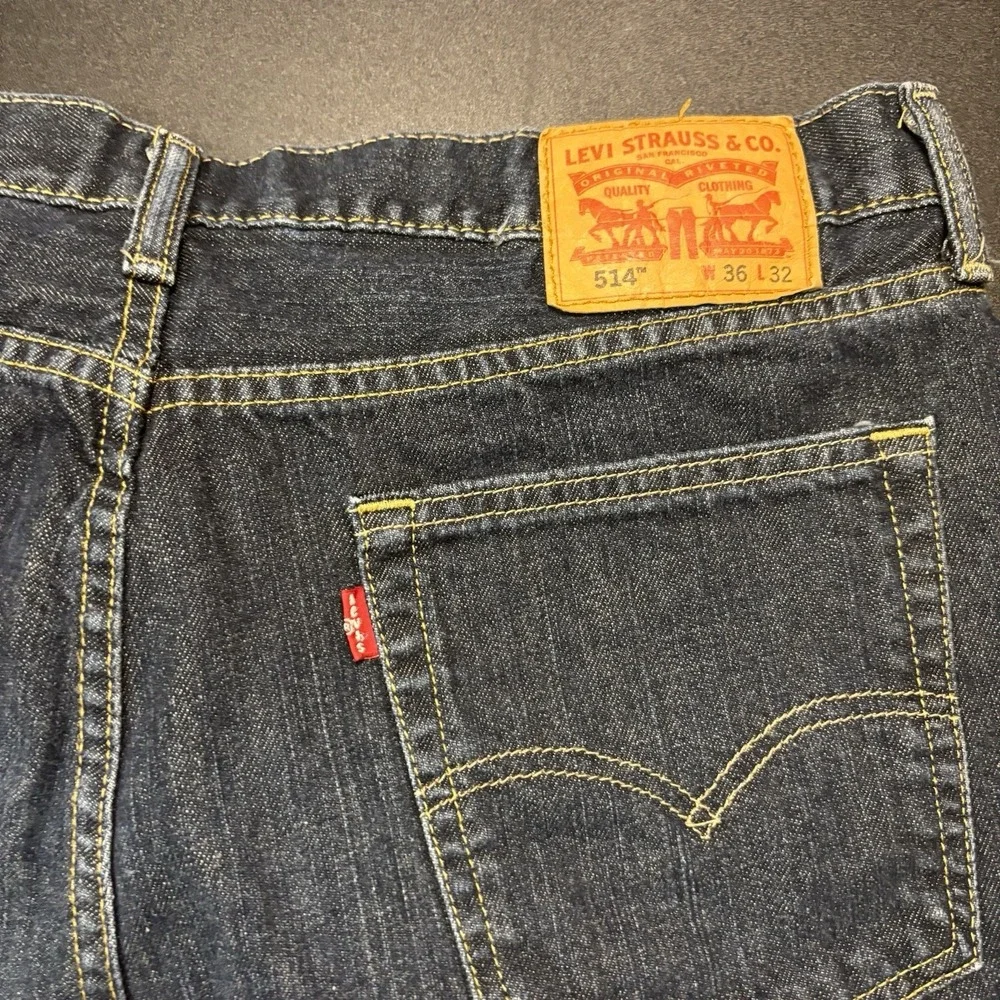 Levis 514 Straight Fit Men's 36Wx32L Dark Wash Blue‎ Denim Jeans 100% Cotton